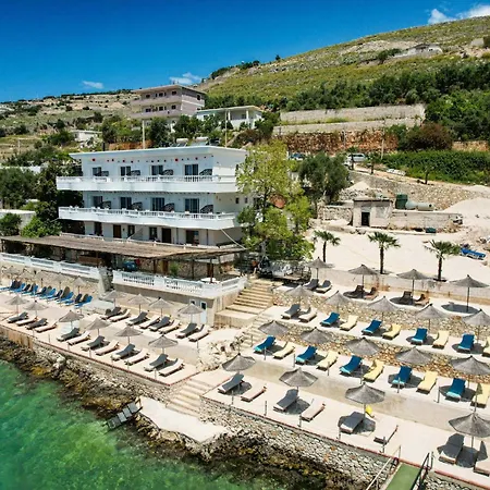 Cako Hotel 3*