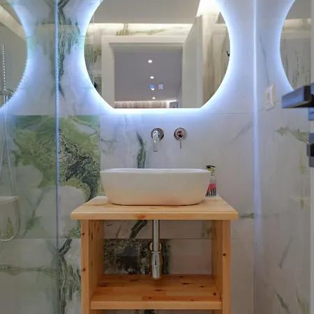 Cako Hotel 3*